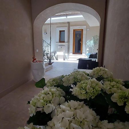Ginevra Boutique Rooms - Palazzo Leosini - Residenze D'Epoca LʼAquila Exteriör bild