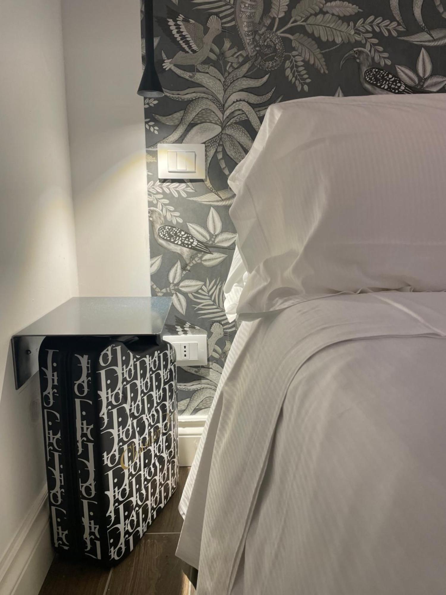 Ginevra Boutique Rooms - Palazzo Leosini - Residenze D'Epoca LʼAquila Exteriör bild