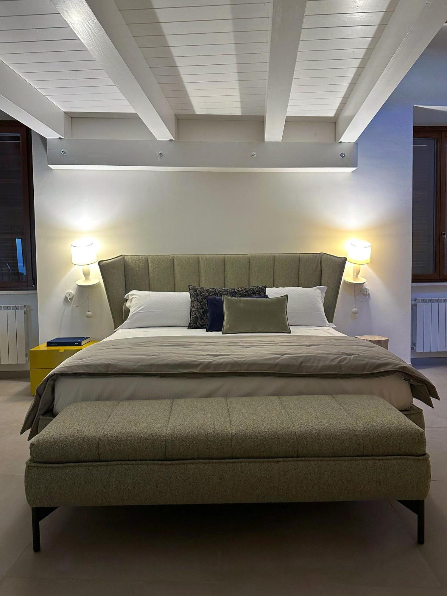 Ginevra Boutique Rooms - Palazzo Leosini - Residenze D'Epoca LʼAquila Exteriör bild